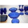Image 5 : Blue Pyrex Kitchen Set