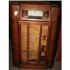 Image 2 : Antique Silvertone Radio
