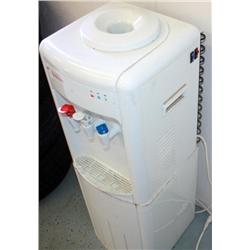 Sunbeam Hot & Cold Water Machine