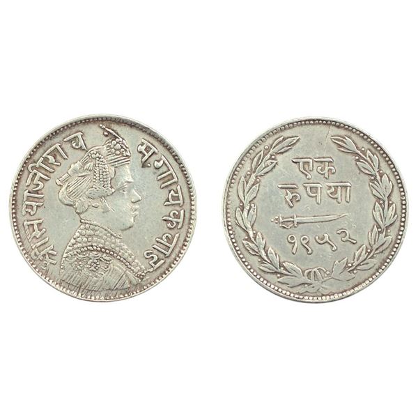 Baroda, Sayaji Rao III, Silver Rupee, 11.29gm, VS 1952.