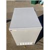 Image 8 : CHEST FREEZER - WORKS!