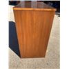 Image 2 : VINTAGE MID-CENTURY MODERN 4-DRAWER CHEST
