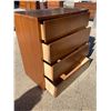 Image 7 : VINTAGE MID-CENTURY MODERN 4-DRAWER CHEST