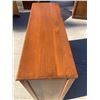 Image 4 : VINTAGE AMERICAN COLONIAL / EARLY AMERICAN SOLID MAPLE DOUBLE DRESSER OR CHEST OF DRAWERS