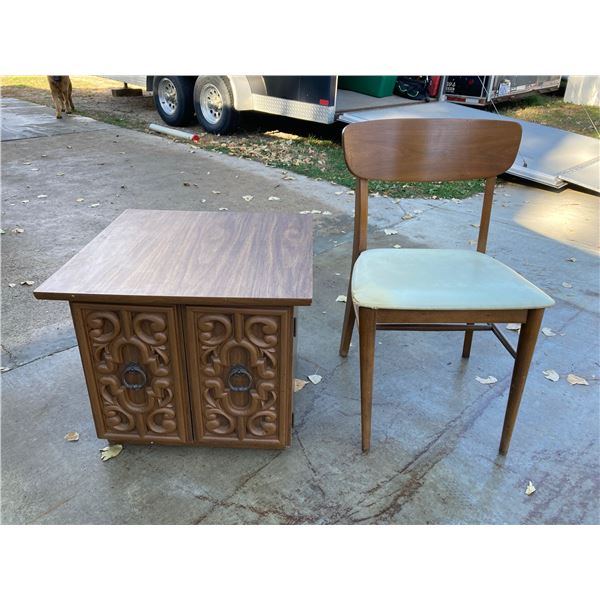 VINTAGE MID-CENTURY WOODEN END TABLE CABINET AND A VINTAGE MID-CENTURY MODERN WOODEN DINING CHAIR