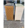 Image 14 : VINTAGE LAUNDRY HAMPERS
