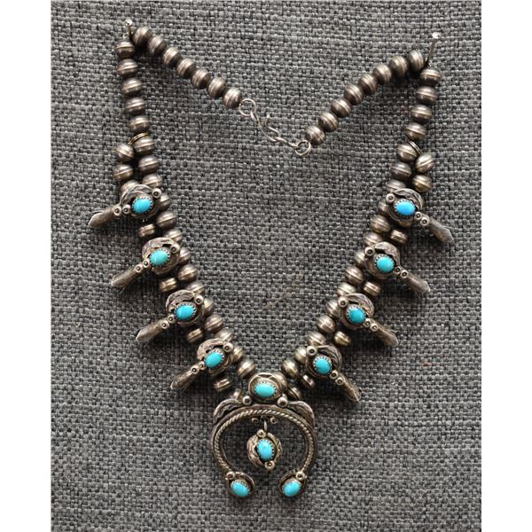 NAVAJO CHILD'S SQUASH NECKLACE