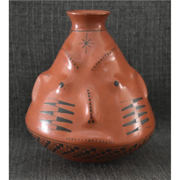 MATA ORTIZ POTTERY EFFIGY VASE (CAYMELA RIOS)