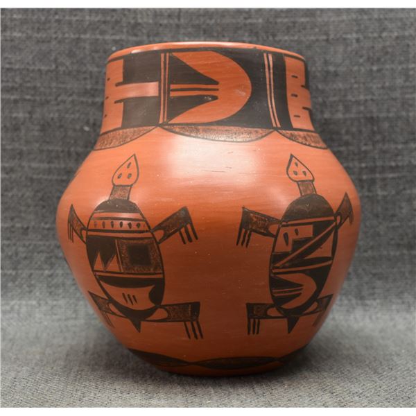 HOPI POTTERY VASE (VINA HARVEY)
