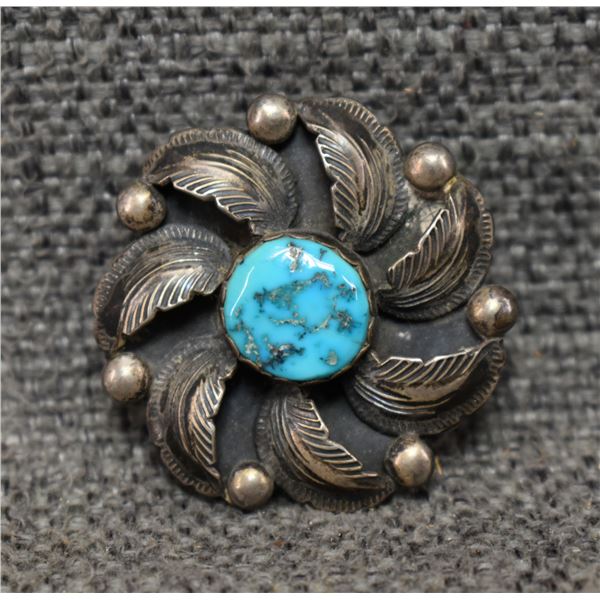 ZUNI PIN PENDANT (SIMPLICIO)