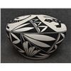 Image 4 : ACOMA SEED JAR (M PATRICIO)