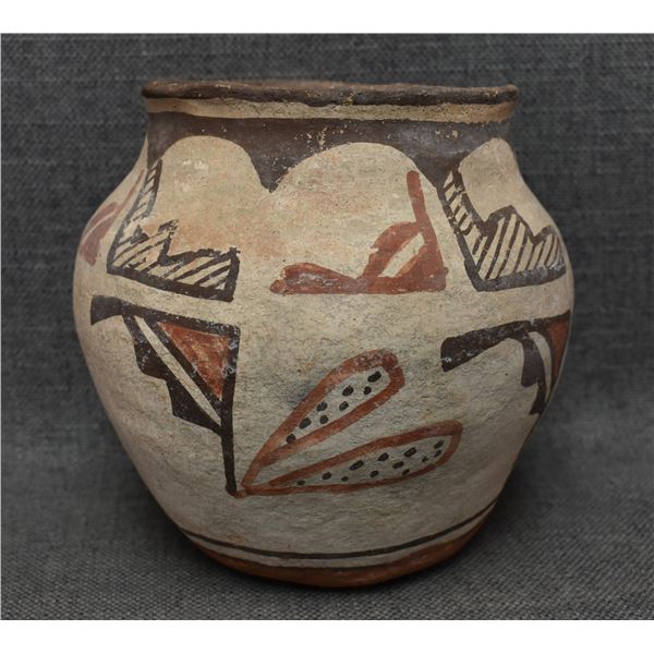 ZUNI POTTERY OLLA