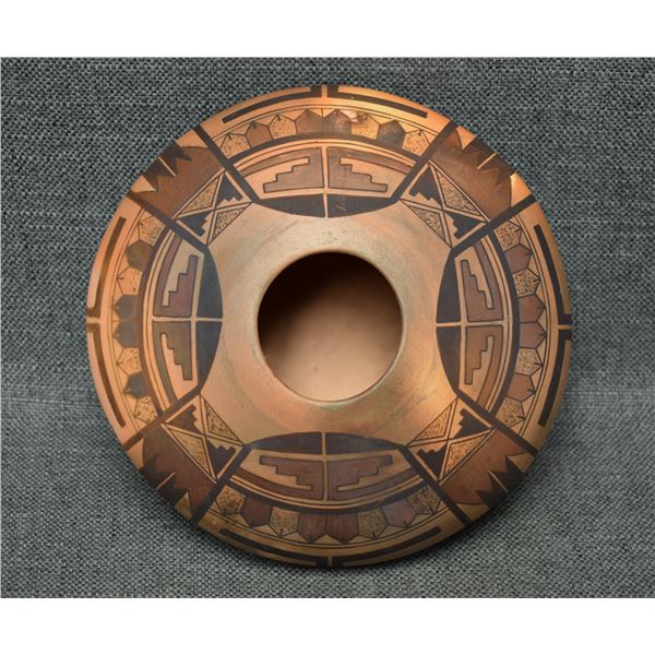 HOPI POTTERY JAR (JAMES G NAMPEYO)