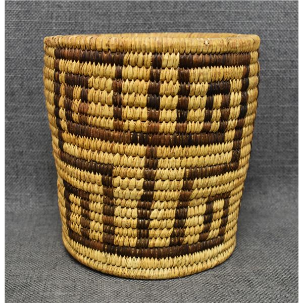 PAPAGO BASKETRY CYLINDER