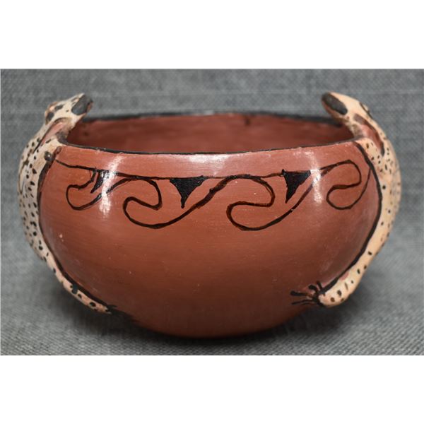 MARICOPA POTTERY EFFIGY BOWL (MABEL SUNN)