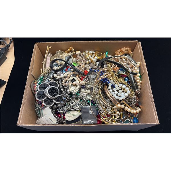 MISC COSTUME JEWELRY