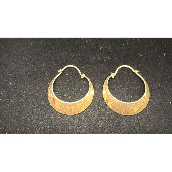 PAIR APPROX 14K HOOP EARRINGS (4.9G)