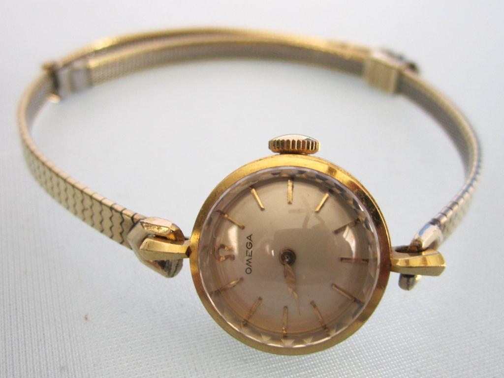 Vintage 18k Gold Omega Ladies Watch Vintage 18k Gold Omega Ladies Watch
