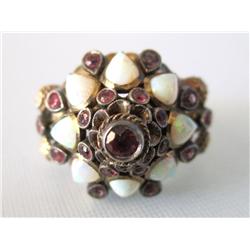 18K Gold Ring W/Rubies & Opals