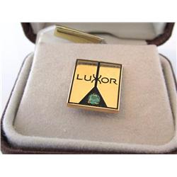 14k Gold Luxor Pin