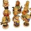 Image 6 : Goebel M.I. Hummel Club Figurine Large Grouping