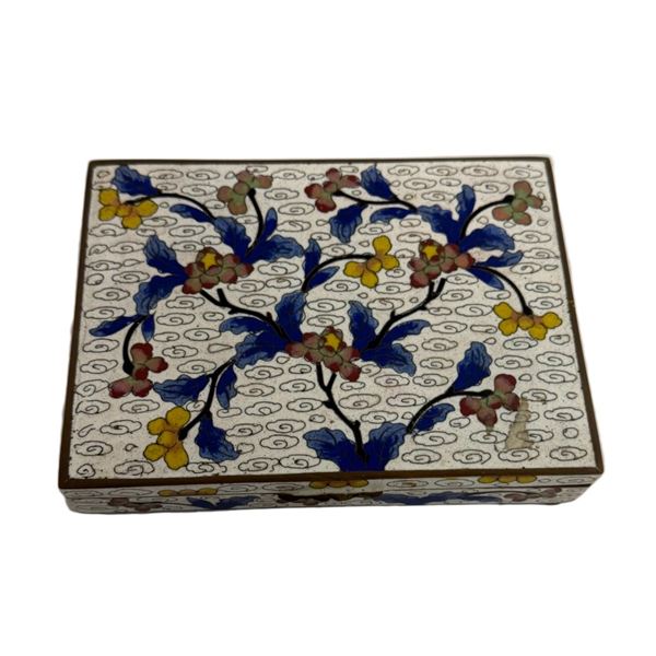 Chinese Export White Cloisonne Enamel Box