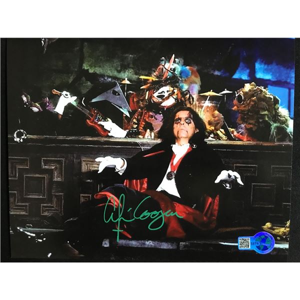 ALICE COOPER SIGNED 8X10 - WWOC COA