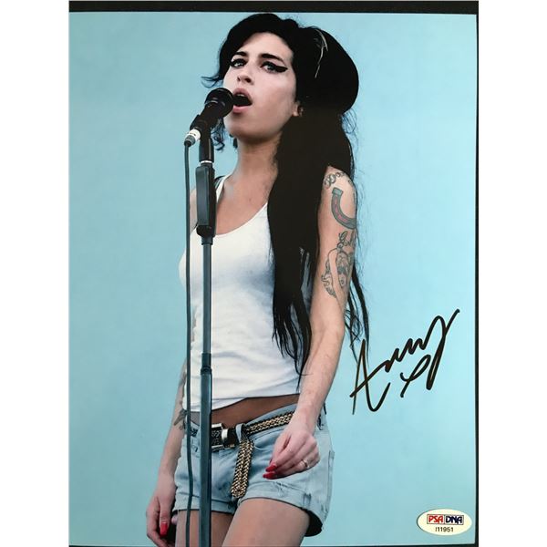 AMY WINEHOUSE SIGNED 8X10 - PSA COA