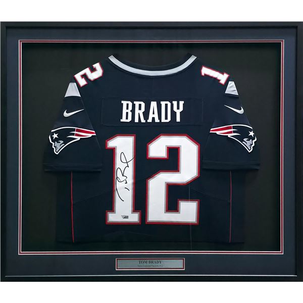 TOM BRADY SIGMED AND FRAMED NEW ENGLAND PATRIOTS JERSEY - FANATICS COA