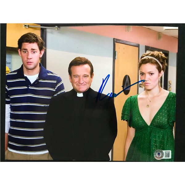ROBIN WILLIAMS SIGNED 8X10 - BECKETT COA