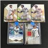 Image 1 : LOT OF 5 BASEBALL TRADING CARDS - INCLUDING 1 SIGNED
