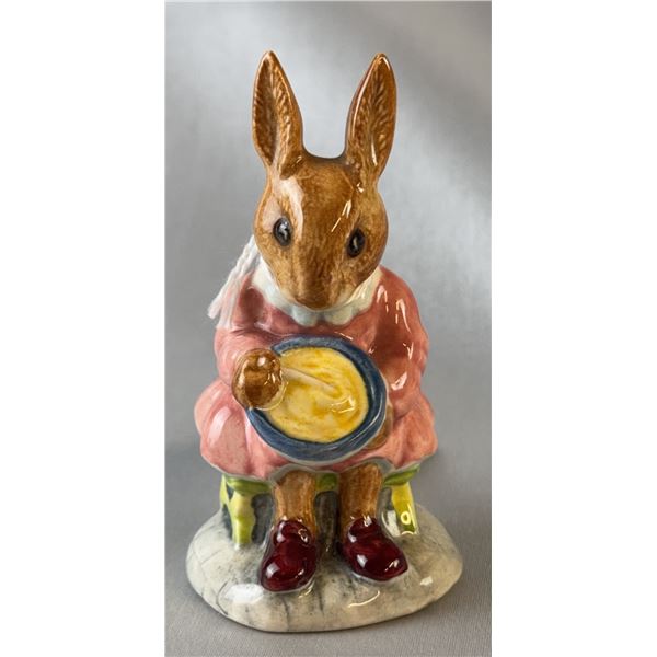 Royal Doulton Buntie Bunnykins DB2 "Helping Mother" Figurine 1972
