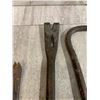 Image 4 : Lot Of 4 Assorted Pry Bars