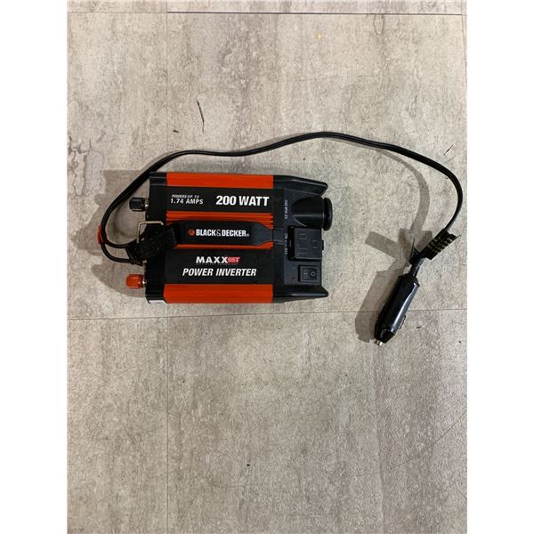 Black And Decker Maxx SST 200-Watt Power Inverter