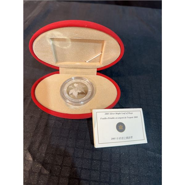 2005 Canada Silver Maple Leaf of Hope 1oz $5 Coin in Case with Certificate