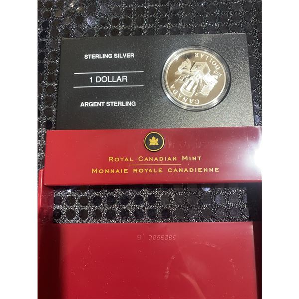 2007 Royal Canadian Mint Sterling Silver 1 Dollar Proof Coin in Display Case