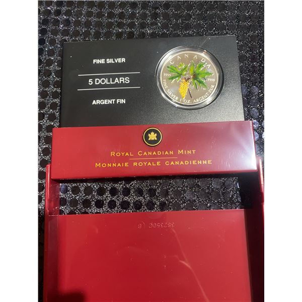 2014 Royal Canadian Mint Fine Silver $5 Coin Coloured Grape Cluster 1 oz
