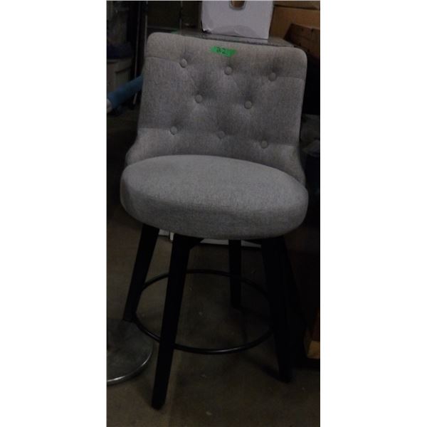STORE RETURN (AS IS):  CLOTH SWIVEL STOOL