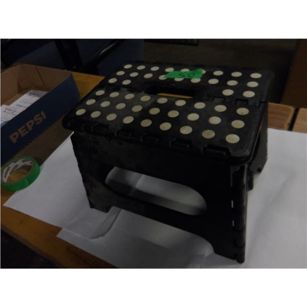 UNCLAIMED STORAGE:  FOLDING STOOL
