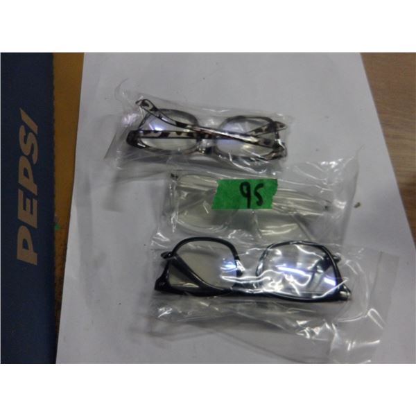 SHELF PULLS (AS IS):  MUSBOY GOOGLES