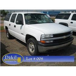 2000 CHEVROLET C2500 SUBURBAN, 