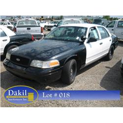 2002 FORD CROWNVIC POLICE B&W, 