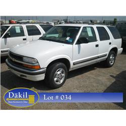 2000 CHEVROLET BLAZER LS 4WD, 