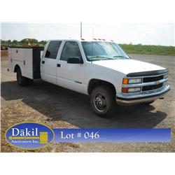 2000 CHEVROLET 3500 CREW CAB, 