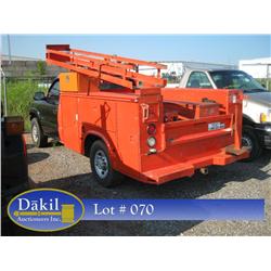 2001 CHEVROLET C2500 REG CAB, 