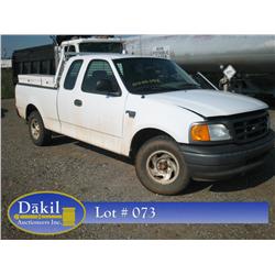 2004 FORD F150 XL TRITON , 