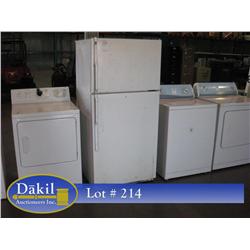 GE REFRIGERATOR/FREEZER; 