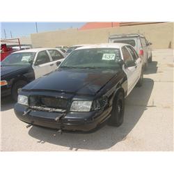 2004 FORD CROWNVIC POLICE B&W, 