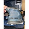 Image 4 : Mastercraft 120V Palm Sander With Case