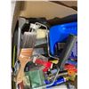 Image 3 : Painting Tools And Accessories Box Lot